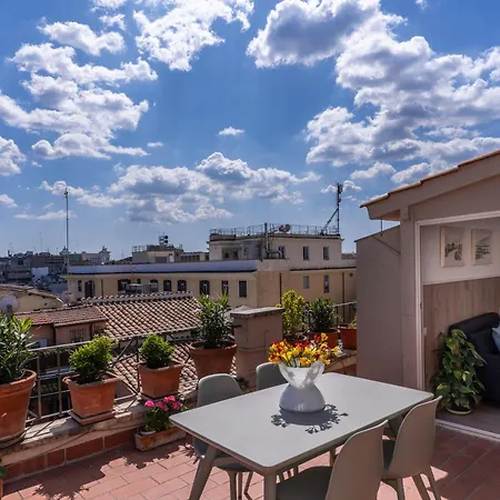 Attic With Terrace Spanish Steps Exclusive